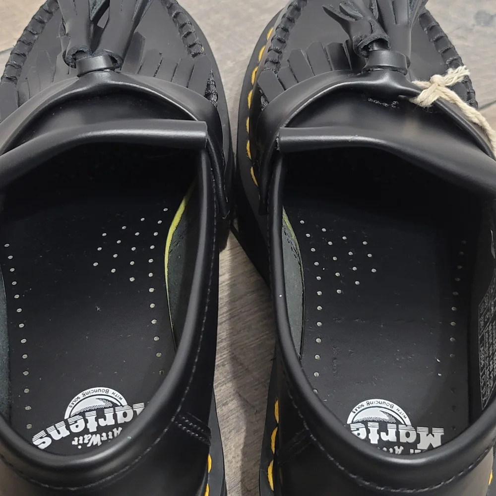 Dr. Martens dr martensadrian